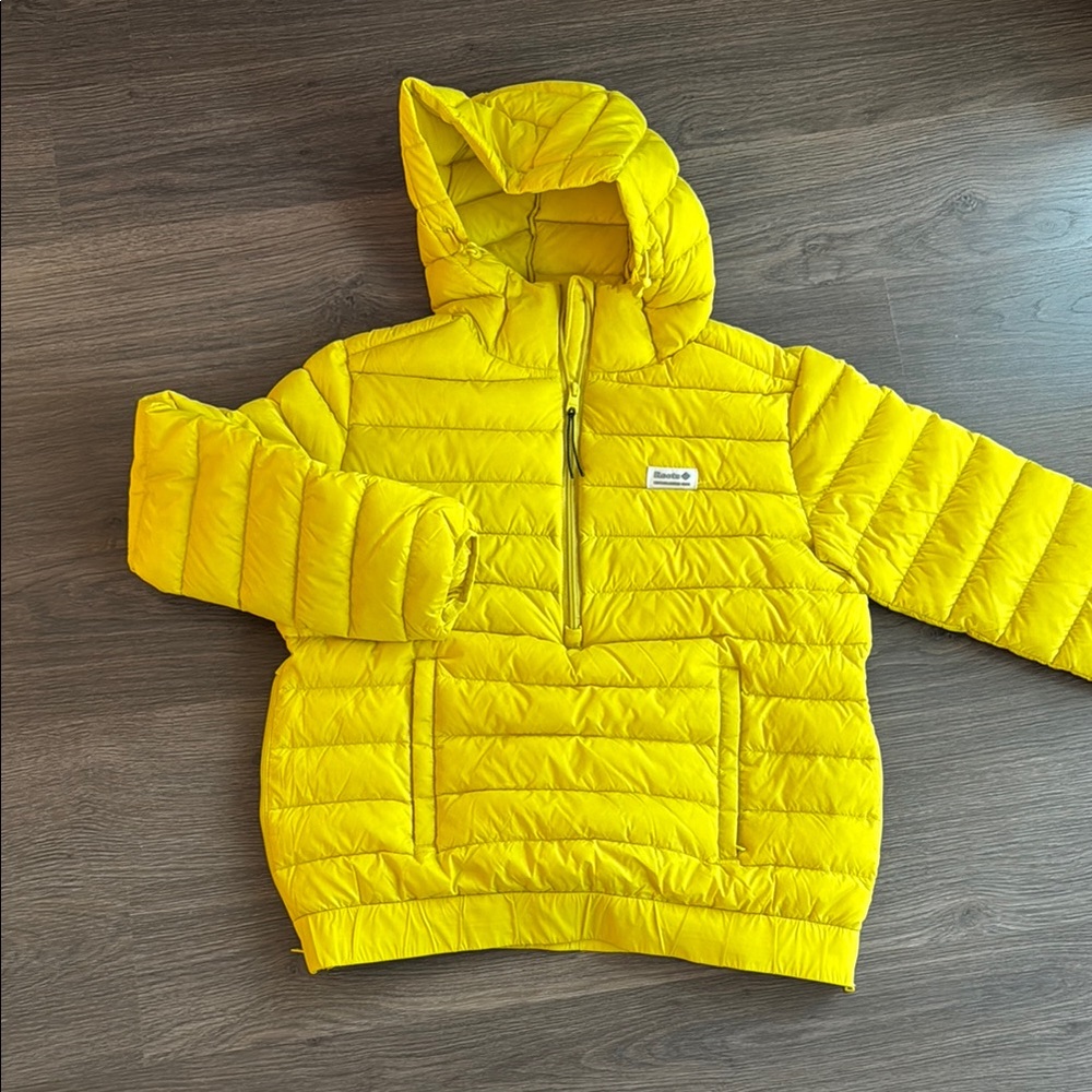 Roots Yellow Puffer Jacket (Packable)